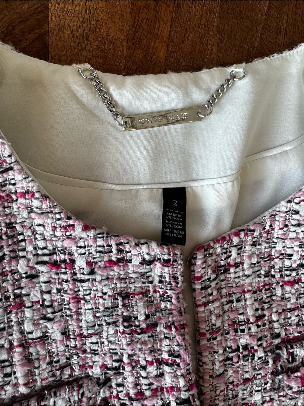 White House Black Market Pink and White Tweed Collarless Blazer - Picture 2 of 16